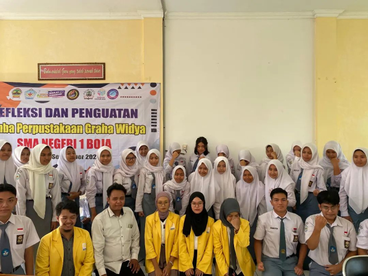 Image of pelatihan penulis muda bersama @digdaya_book di Perpustakaan Graha Widya SMAN 1 Boja.